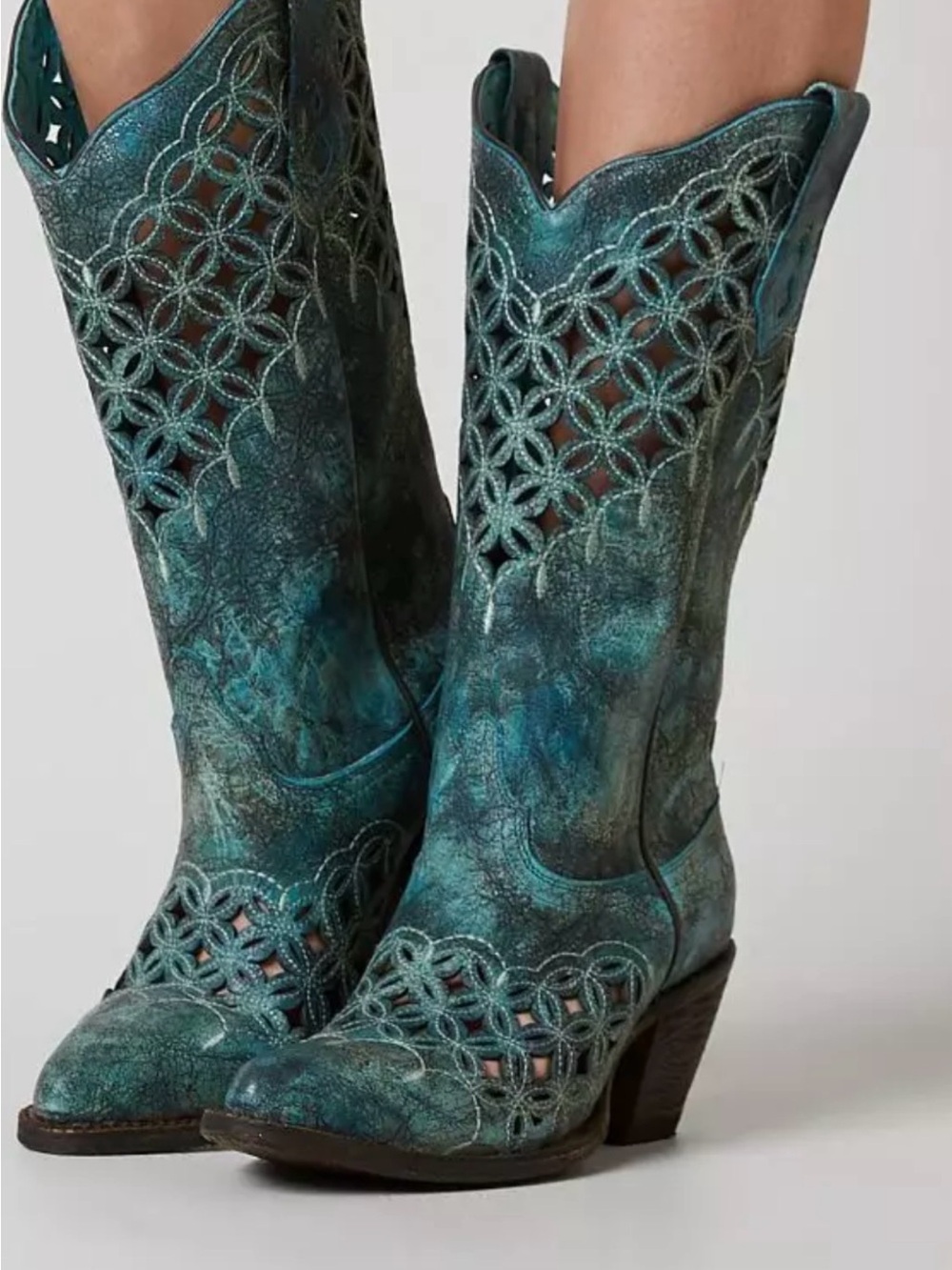 Corral torquise glitter inlay women’s laser cut cowboy boots size 9.5